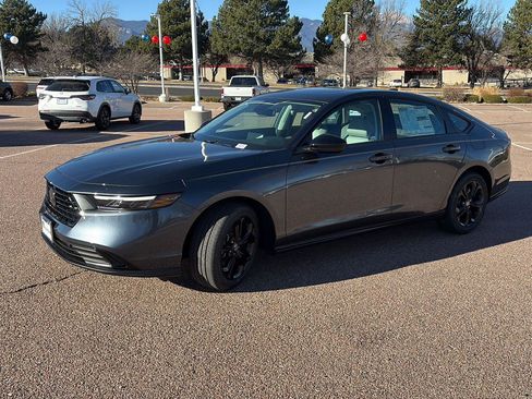 New 2025 Honda Accord SE image 3