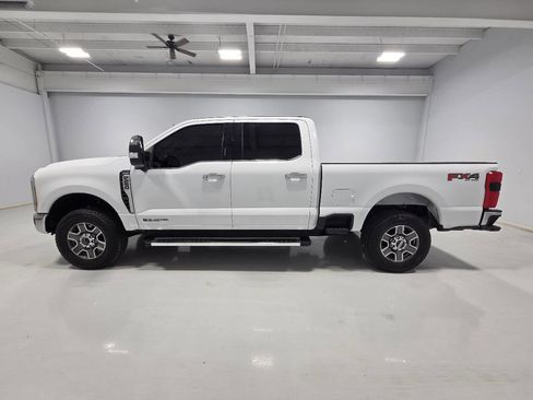Used 2023 Ford F250 Lariat w/ Chrome Package image 2
