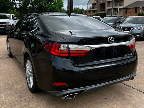 Used 2016 Lexus ES 350 w/ Ultra Luxury Package FWD image 9