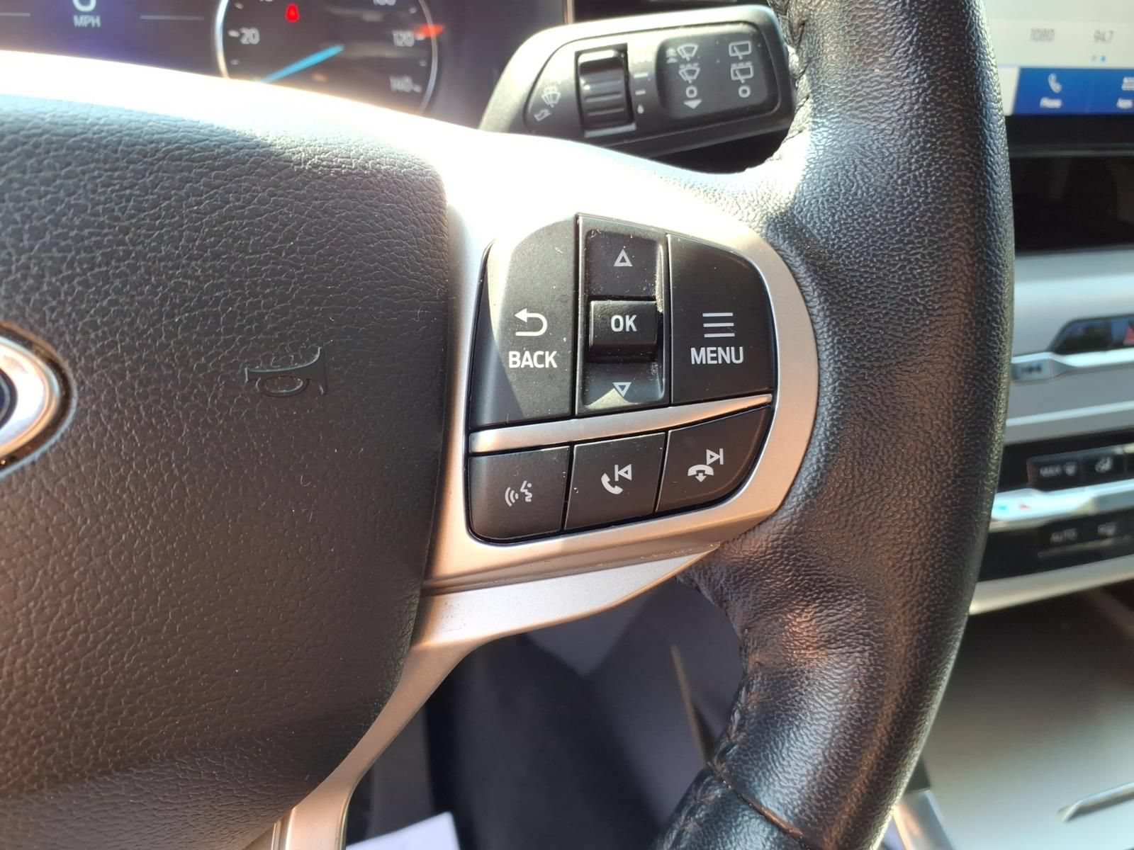 Used 2021 Ford Explorer XLT w/ Equipment Group 202A AWD/4WD image 24