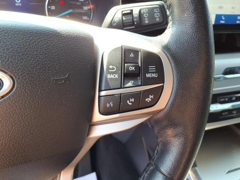 Used 2021 Ford Explorer XLT w/ Equipment Group 202A AWD/4WD image 24
