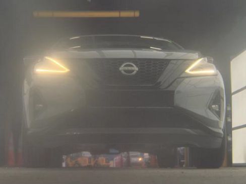 Used 2024 Nissan Murano SV w/ SV Midnight Edition Package FWD image 4