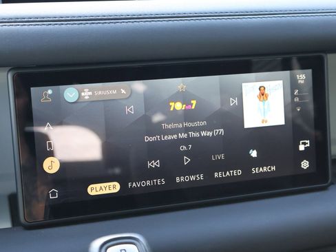 Used 2024 Land Rover Defender 110 X-Dynamic SE AWD/4WD image 18