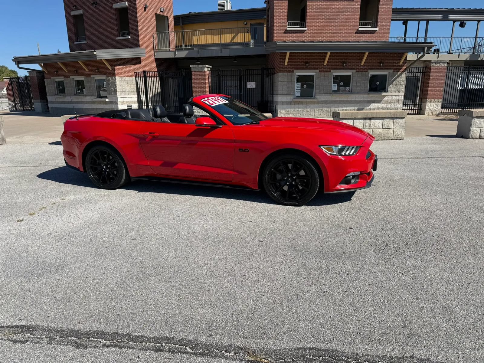 Used 2017 Ford Mustang GT Premium w/ Equipment Group 401A RWD image 5