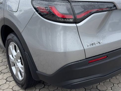 Used 2024 Honda HR-V LX image 15