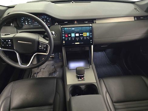 Certified 2024 Land Rover Discovery Sport Dynamic SE image 18