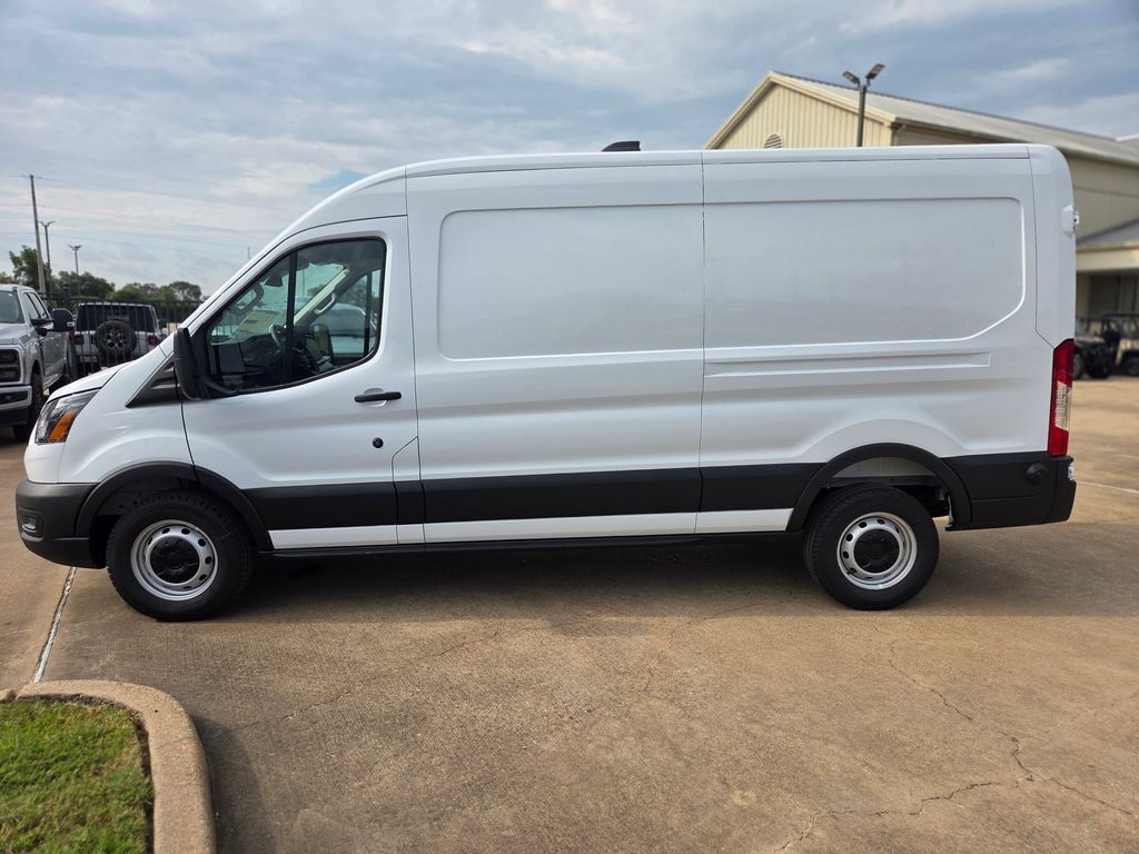 New 2026 Ford Transit 250 148 Medium Roof w/ Load Area Protection Package RWD image 8