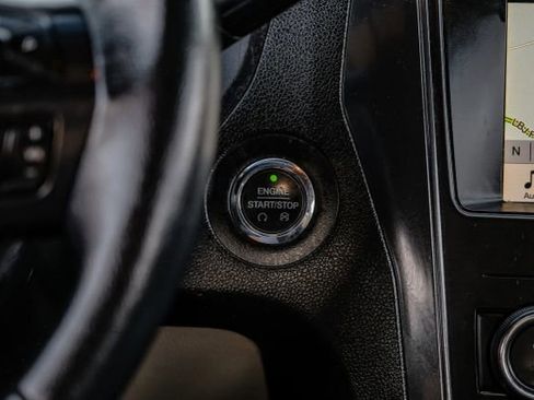 Used 2019 Ford Explorer XLT w/ Equipment Group 201A image 26