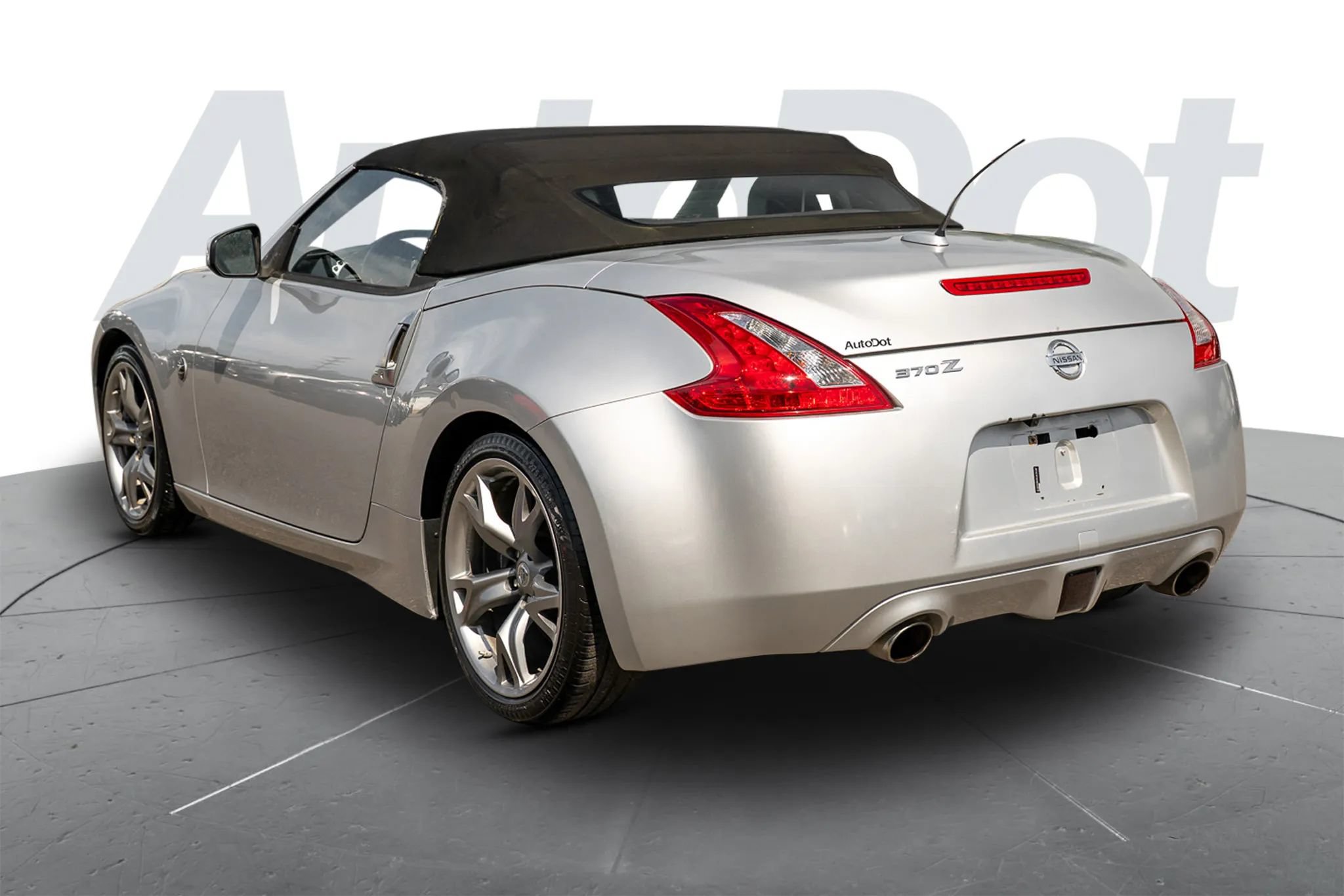 Used 2010 Nissan 370Z Touring w/ Sport Pkg RWD image 6