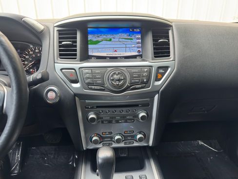 Used 2019 Nissan Pathfinder SL AWD/4WD image 22