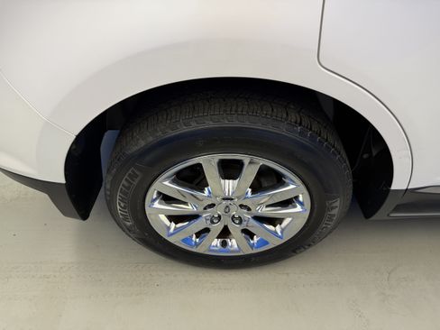 Used 2013 Ford Edge SEL FWD image 8