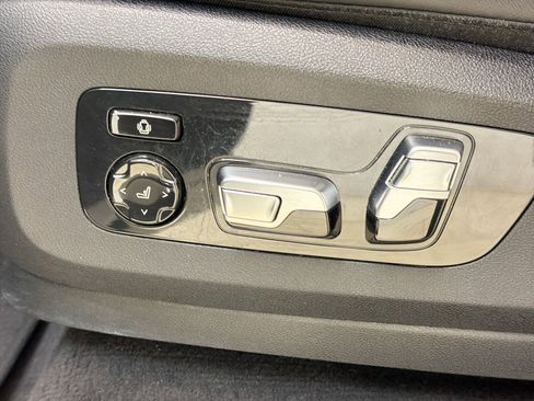 Used 2024 BMW X5 sDrive40i w/ Premium Package RWD image 14