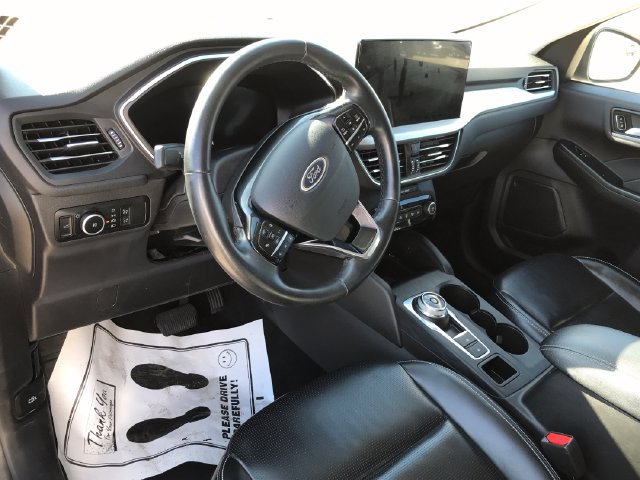 Used 2024 Ford Escape Platinum AWD/4WD image 29