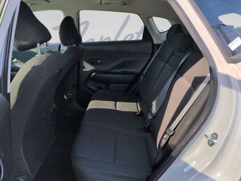 Used 2024 Hyundai Kona SEL AWD/4WD image 30