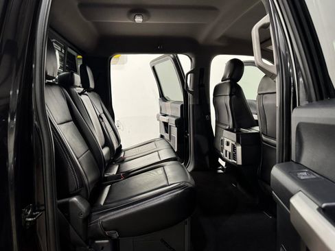 Used 2019 Ford F250 Lariat w/ Lariat Value Package image 14