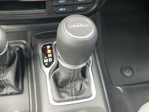 New 2025 Jeep Gladiator Sport image 20