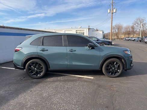 Certified 2025 Honda HR-V Sport image 6