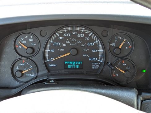 Used 2004 Chevrolet Express 1500 RWD image 20