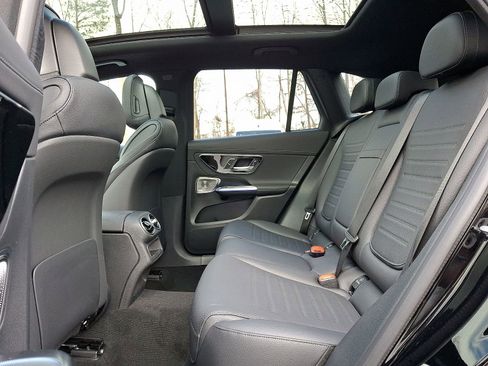 New 2026 Mercedes-Benz GLC 300 4MATIC image 6