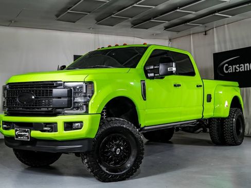 Used 2017 Ford F350 4x4 Crew Cab DRW Super Duty image 4