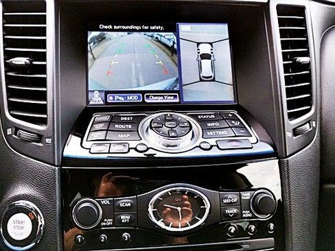 Used 2017 INFINITI QX70 2WD w/ Premium Package image 20