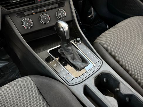 Used 2020 Volkswagen Jetta S w/ Driver Assistance Package FWD image 37