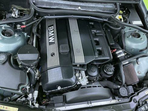 Used 2004 BMW 330xi Sedan image 28