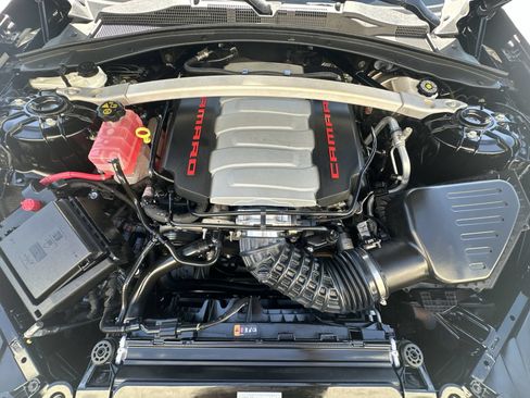 Used 2023 Chevrolet Camaro LT w/ Technology Package RWD image 33