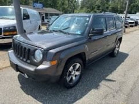 Used 2016 Jeep Patriot High Altitude AWD/4WD image 17