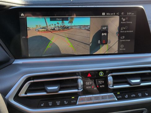 Used 2022 BMW X5 xDrive40i w/ Premium Package image 25