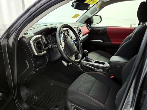 Used 2023 Toyota Tacoma SR5 image 17