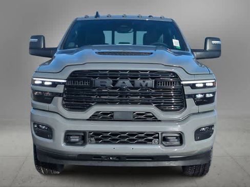 New 2026 RAM 2500 Laramie AWD/4WD image 3