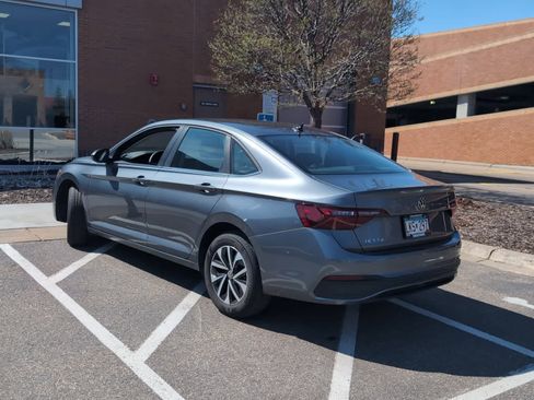 Used 2023 Volkswagen Jetta S FWD image 2