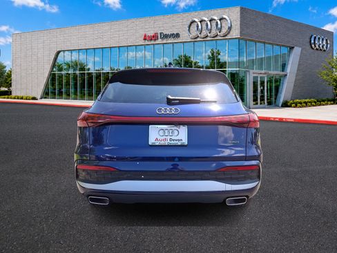 Certified 2025 Audi Q5 Premium w/ Convenience Package AWD/4WD image 5