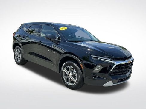 Used 2025 Chevrolet Blazer LT FWD image 16