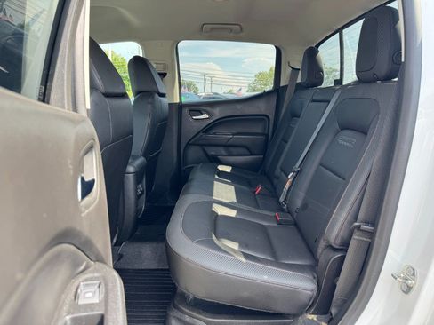 Used 2019 GMC Canyon All Terrain w/ Trailering Package AWD/4WD image 16