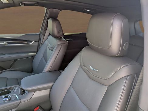 New 2025 Cadillac XT5 Premium Luxury w/ Technology Package image 8