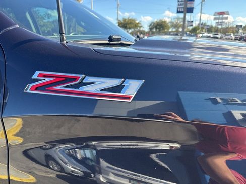 Used 2022 Chevrolet Silverado 1500 LTZ image 5