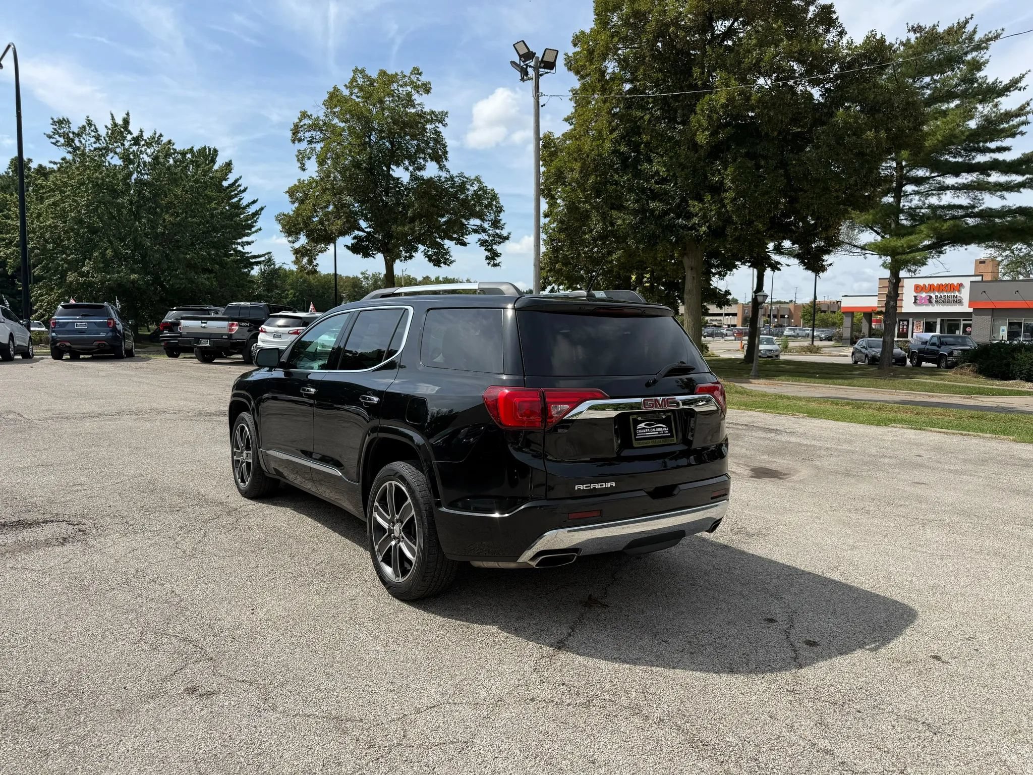 Used 2018 GMC Acadia Denali w/ Technology Package FWD image 5