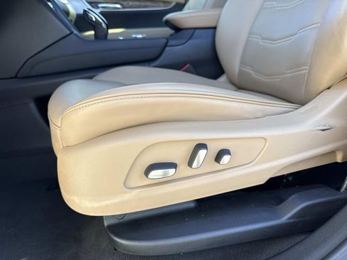 Certified 2023 Cadillac XT5 Premium Luxury w/ Platinum Package image 20