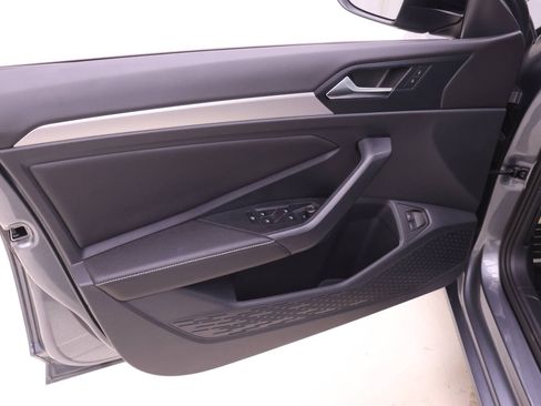 Used 2024 Volkswagen Jetta Sport image 14