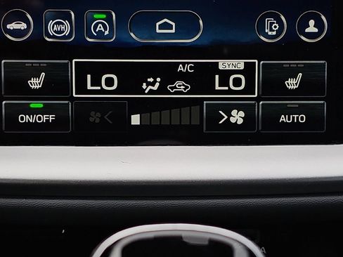 Certified 2025 Subaru Outback Onyx Edition AWD/4WD image 27