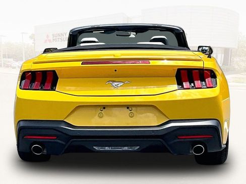 Used 2024 Ford Mustang Premium RWD image 5
