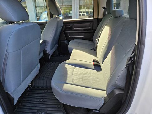 Used 2017 RAM 1500 Express w/ Express Value Package AWD/4WD image 16