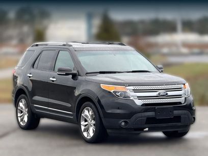 Used 2015 Ford Explorer XLT w/ Equipment Group 202A