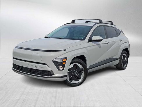 Used 2024 Hyundai Kona SEL image 1