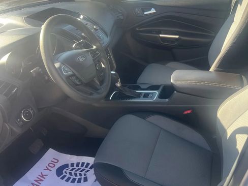 Used 2017 Ford Escape SE image 15