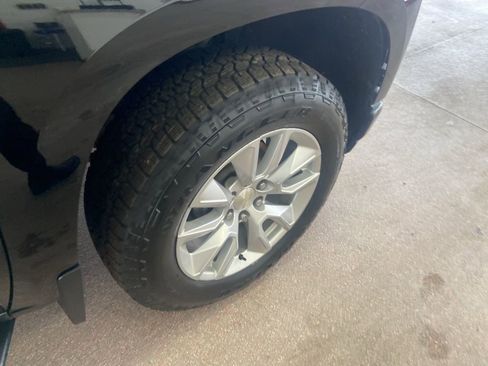 Used 2019 Chevrolet Silverado 1500 Custom w/ Custom Value Package image 19