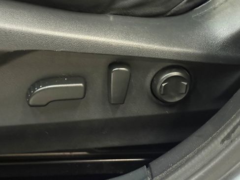 Used 2020 Subaru Outback Premium image 25