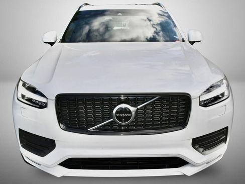 Used 2022 Volvo XC90 T6 Momentum w/ Advanced Package AWD/4WD image 10